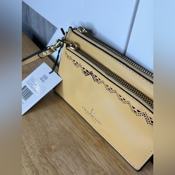 NWT London Fog HANNAH LASER CUT WRISTLET DOUBLE ZIP - Picture 6 of 8